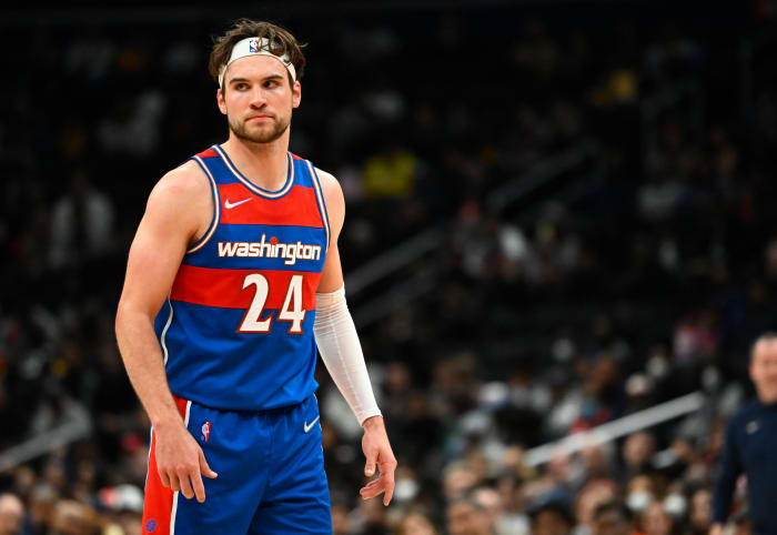 F0CBC6A4-AAC9-4E75-8ABC-BF4844742979